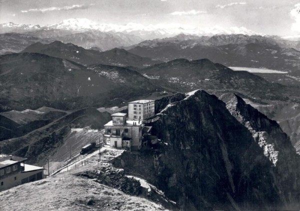 Monte Generoso - Monte Rosa e catena delle Alpi Vorderseite