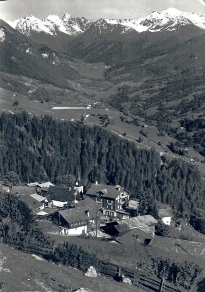 Pany. Blick gegen Kloster und die Silvrettgruppe Vorderseite