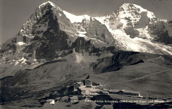 Kleine Scheidegg mit Eiger und Mönch Vorderseite