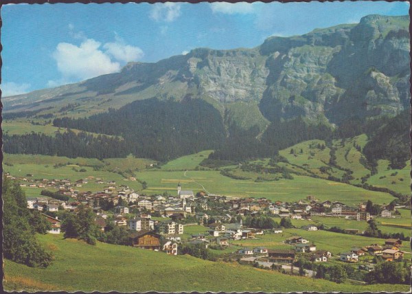 Flims-Dorf mit Flimserstein