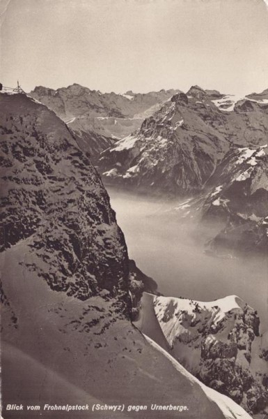 Blick vom Frohnalpstock (Schwyz) gegen Urnerberge Vorderseite