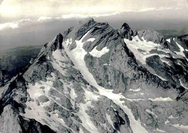 Säntis, W. Friedli, Flugaufnahme, links: Route v. Rotsteinpass Vorderseite