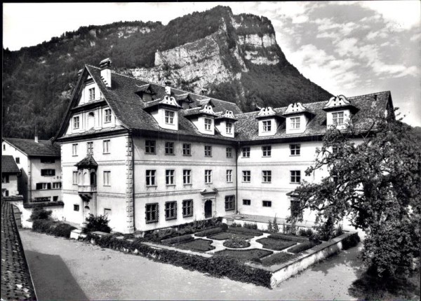 Freulerpalast in Näfels, Museum des Landes Glarus  Vorderseite