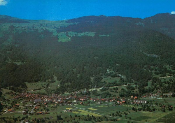 Untervaz, Flugaufnahme Vorderseite