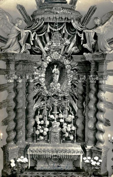 Gnadenaltar der Wallfahrtskirche Melchtal Vorderseite