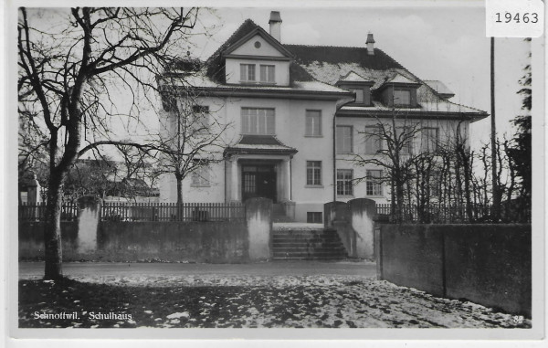 Schnottwil - Schulhaus