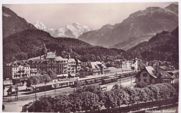 Interlaken. Bahnhof