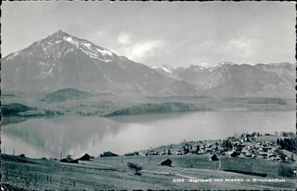 Sigriswil mit Niesen und Simmenfluh Vorderseite