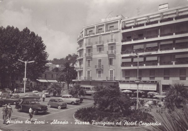 Alassio, Partisanderplatz und Hotel Concordia