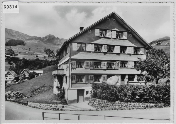 Amden - Privatpension Alpenrösli