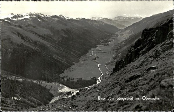 Blick vom Längisgrat ins Oberwallis. Vorderseite