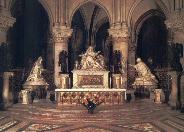 La Cathédrale Notre-Dame de Paris. Vierge de pitié de Nicolas Coustou Vorderseite