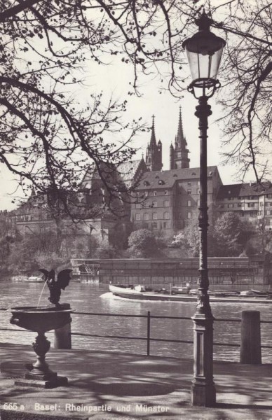 Basel: Rheinpartie und Münster Vorderseite