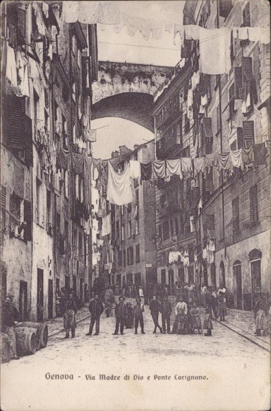 Genova - Via Madre di Dio e Ponte Carignano