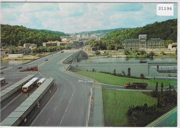 Boulogne-Billancourt (Hauts-de-Seine) - Rond-Point du Pont des Sèvres - Bus-Station