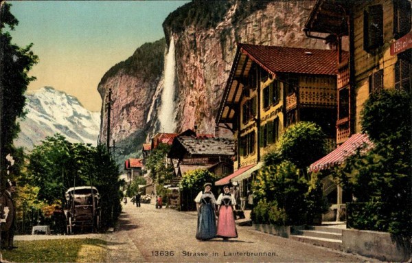 Strasse in Lauterbrunnen Vorderseite