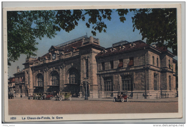 La Chaux de Fonds - La Gare avec Taxi, Autos