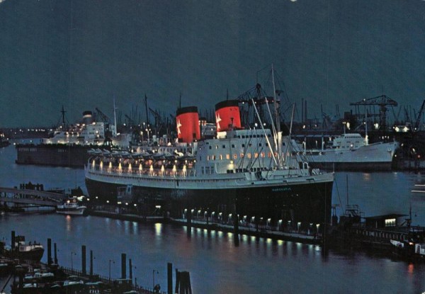 Die "Hanseatic" im Hafen von Hamburg Vorderseite