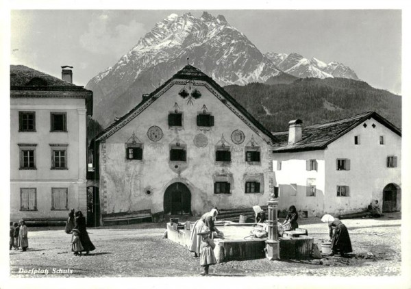 Dorfplatz Schuls Vorderseite