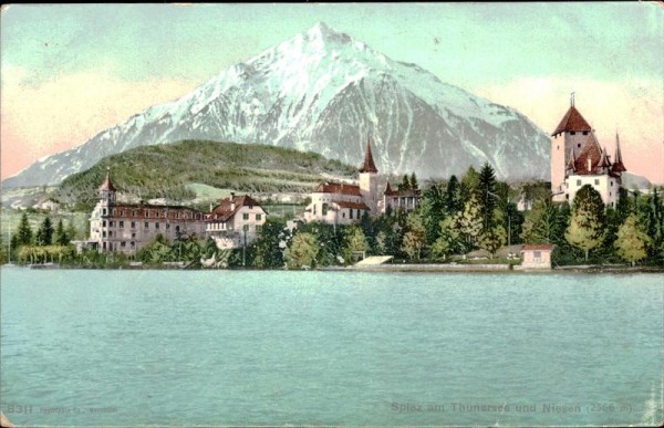 Spiez am Thunersee und Niesen (2366 m) Vorderseite