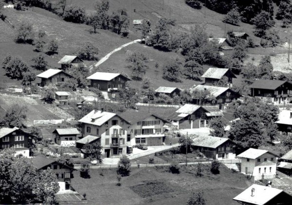 Niederried am Brienzersee BE - Flugaufnahmen Vorderseite