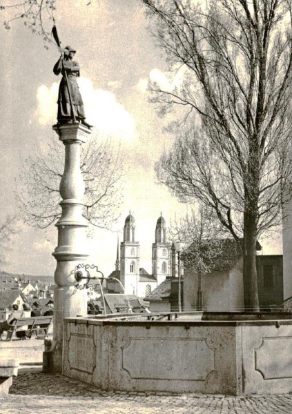 Zürich, Brunnen"Die tapfere Zürcherin" Vorderseite