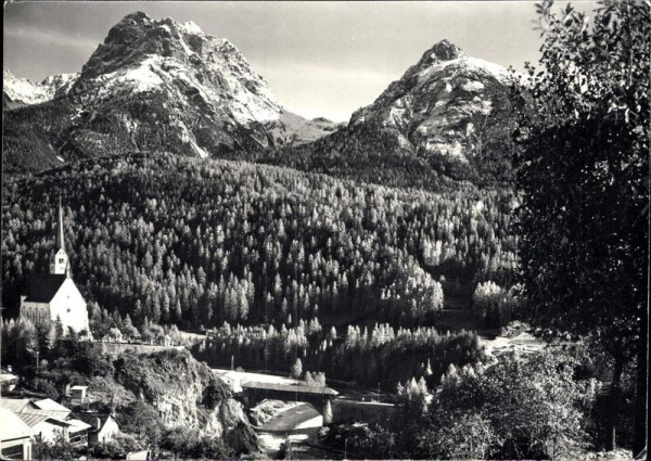 Kirche Scuol Vorderseite