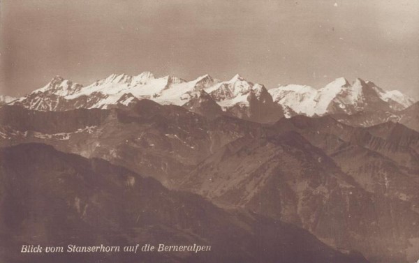 Blick vom Stanserhorn auf die Berneralpen Vorderseite