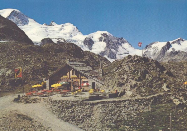 Restaurant Sustenpasshöhe, Gwächtenhorn, Tierberge und Giglistock Vorderseite