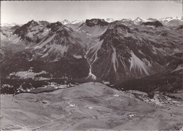 Ausblick vom Aroser Weisshorn auf Arosa, Furkahörner, Flüela Schwarzhorn und Ducan