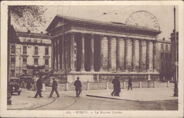 Nimes-La Maison Carrée