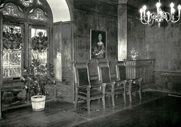 Schloss Münchenwiler Vorderseite
