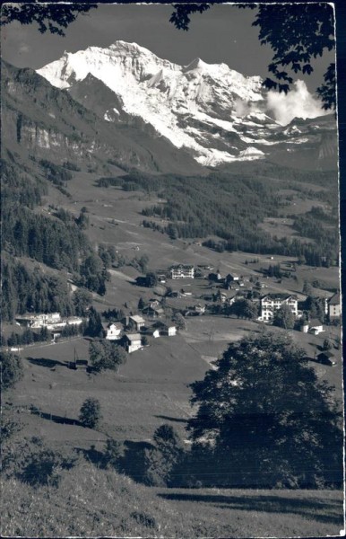 Wengen mit Jungfrau (4158 m) Vorderseite