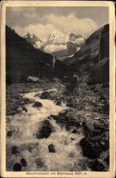 Oeschinenbach mit Blümlisalp (3671 m) Vorderseite