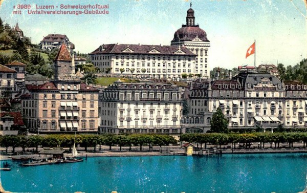 Luzern, Schweizerhofquai Vorderseite