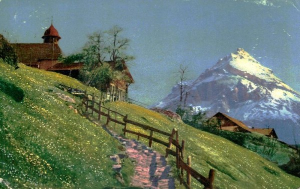 Kapelle mit Bauernhof in den Bergen Vorderseite