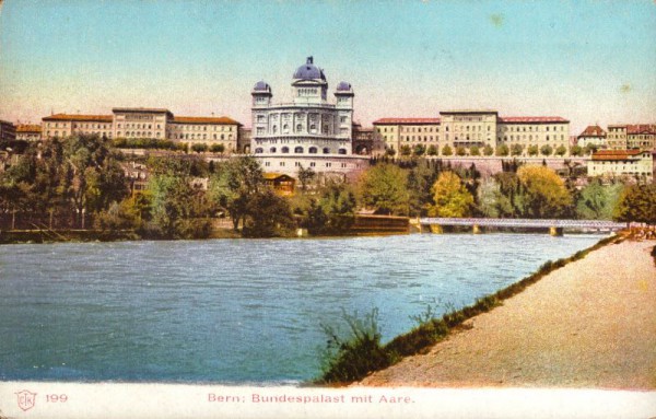 Bern: Bundespalast mit Aare