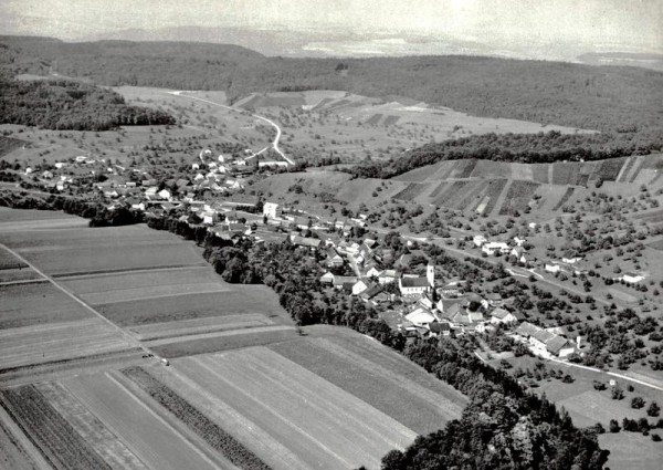 Tegerfelden AG, Flugaufnahme Vorderseite