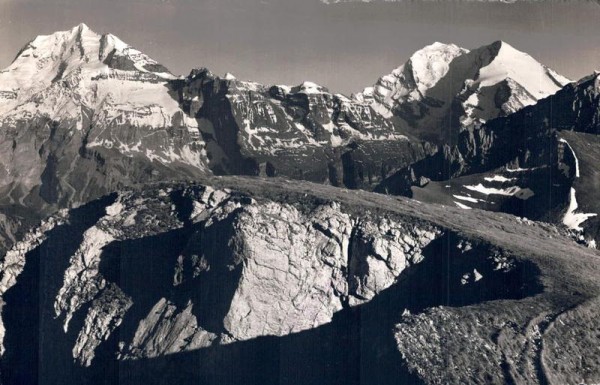 Elsighorngipfel mit Doldenhörner, Balmhorn-Altels Vorderseite