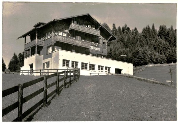 Haus Miraval Scardanal bei Bonaduz Vorderseite