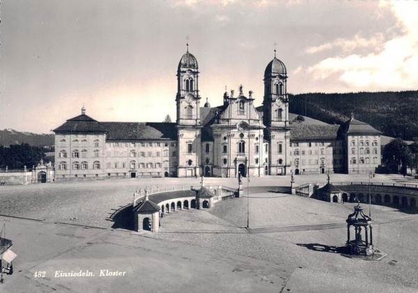 Einsiedeln. Kloster Vorderseite