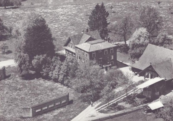 Restaurant zum Wartstein, Hünenberg ZG  -  Flugaufnahmen Vorderseite