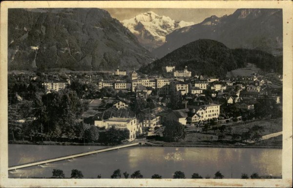 Interlaken mit Aare und Jungfrau. Vorderseite