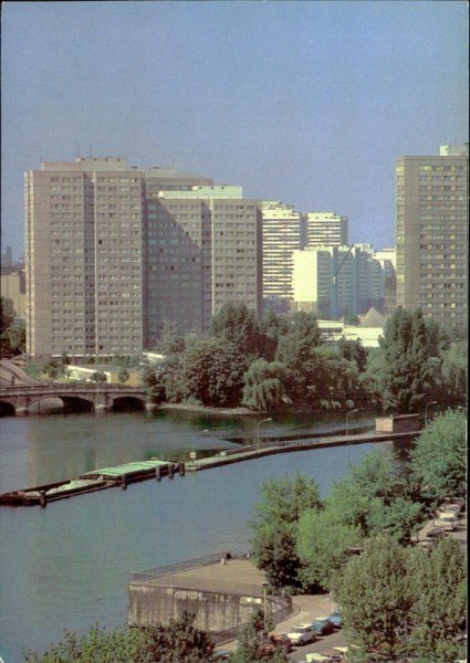 Berlin - Hauptstadt der DDR, Blick zur Fischerinsel Vorderseite