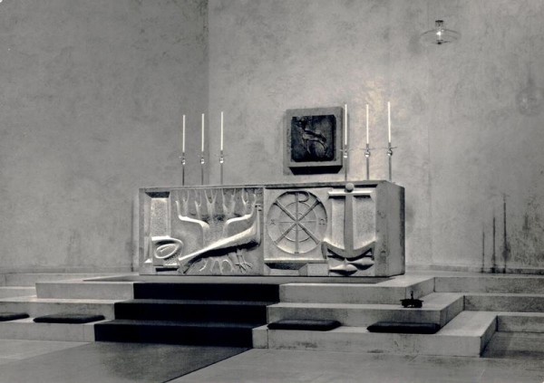  Christ (alt) kathol. Augustinerkirche Zürich, Erbaut 1275, Restauriert 1959, Altar und Tabernakel Vorderseite