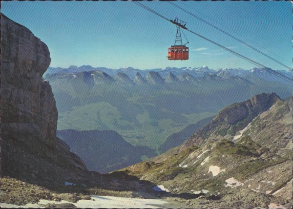 Säntis-Luftseilbahn, Blick auf Churfirsten Vorderseite