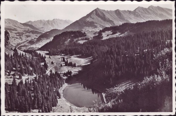 Bretaye (1800m) Lac Noir et Chaîne du Pic Chaussy