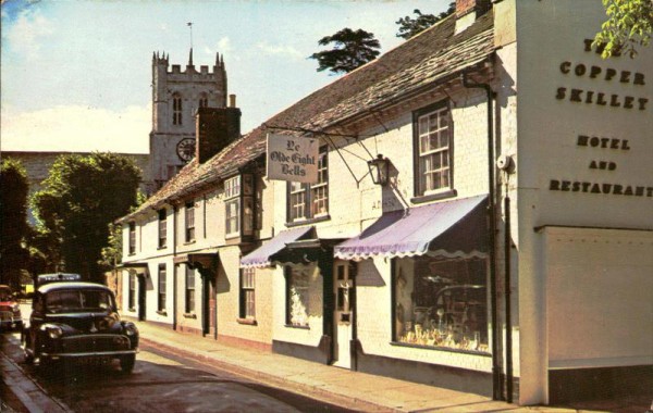 The priory and Church Street Christchurch Vorderseite