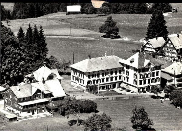 Kurhaus - Pension "Alpenblick", Hemberg (Toggenburg) - Flugaufnahmen Vorderseite