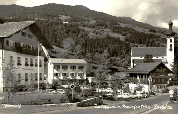 Tschagguns, Dorfplatz Vorderseite